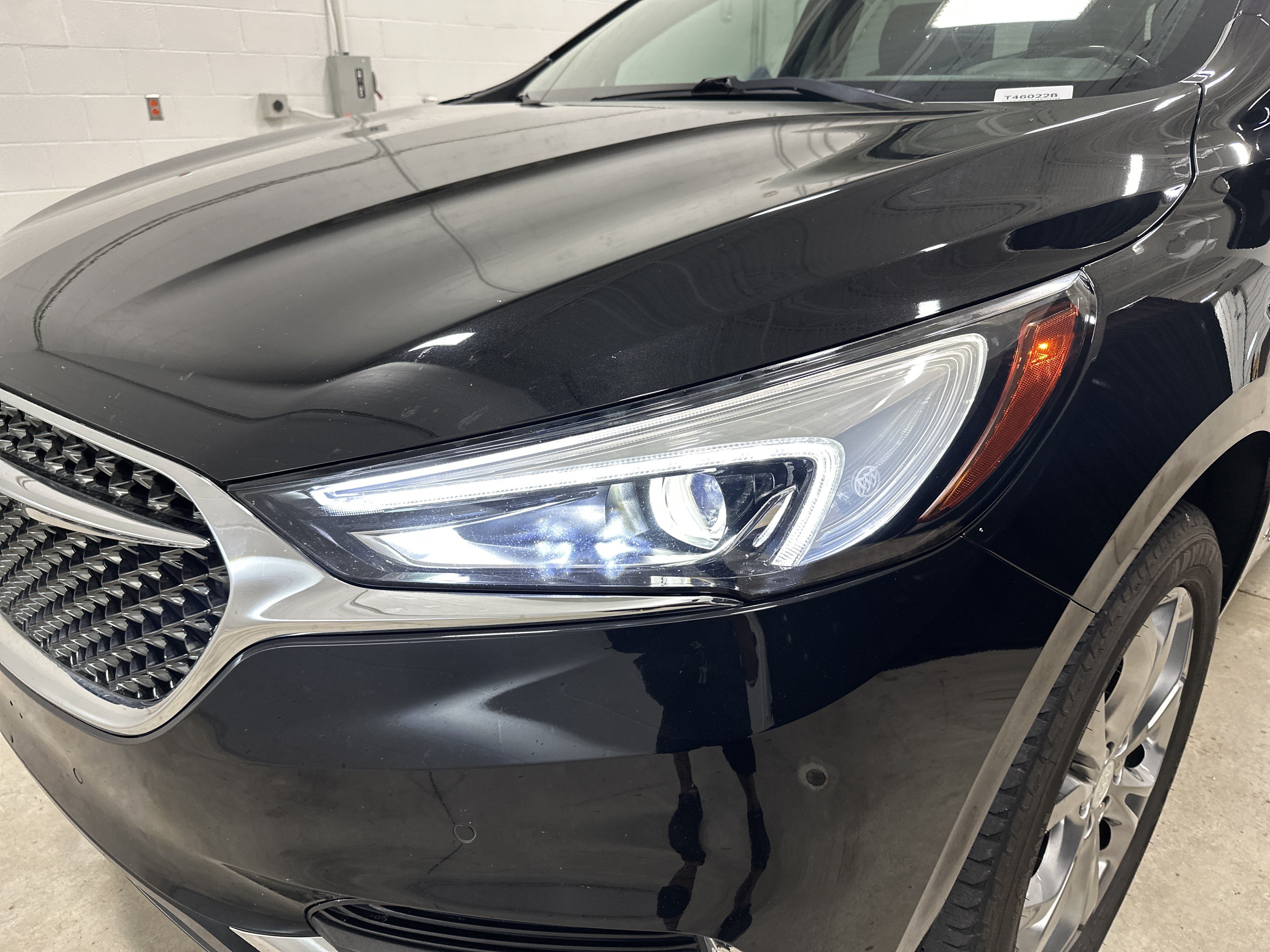 Used 2019 Buick Enclave Avenir w/ Avenir Technology Package AWD/4WD image 6