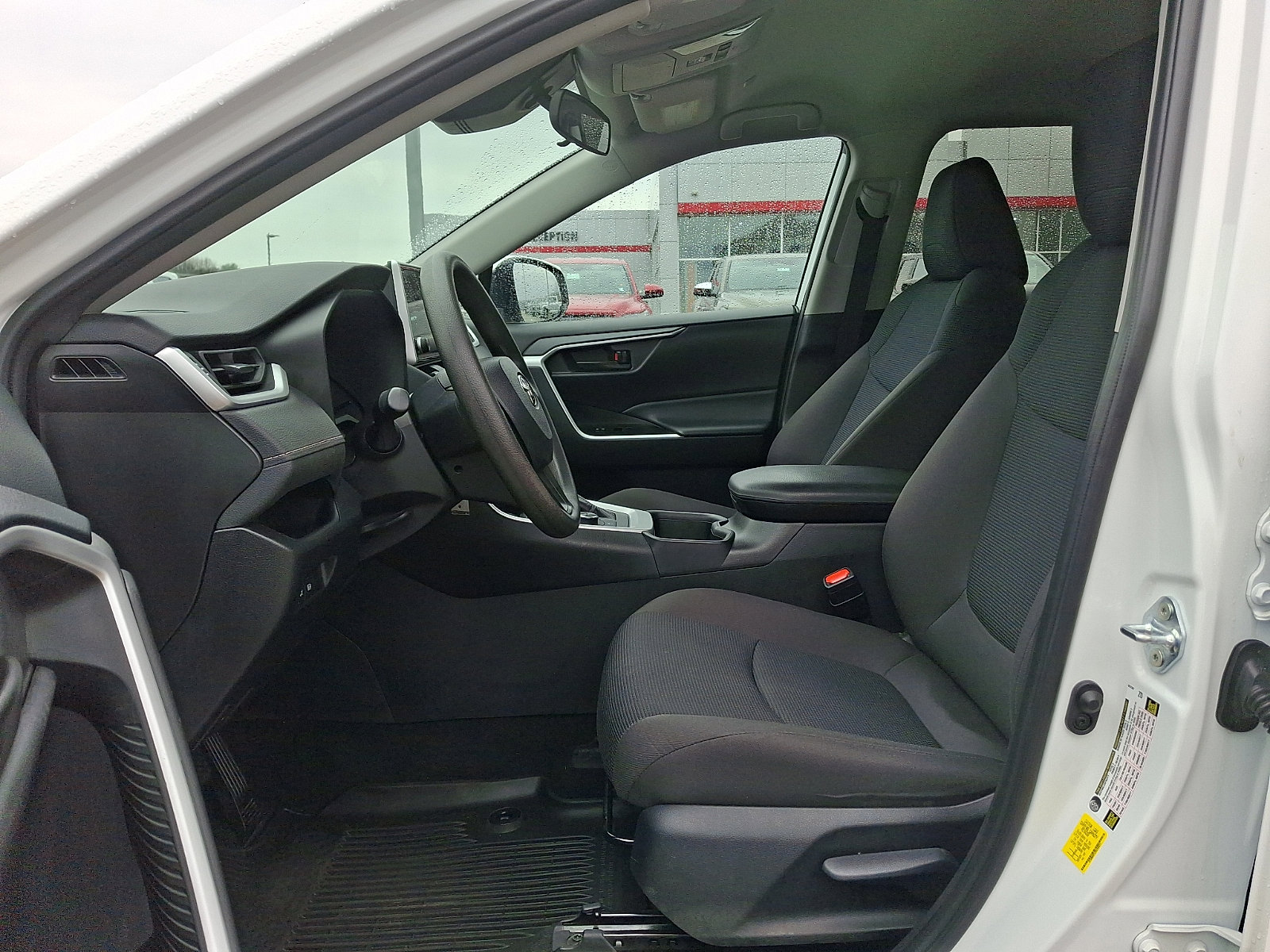 Used 2024 Toyota RAV4 LE image 13