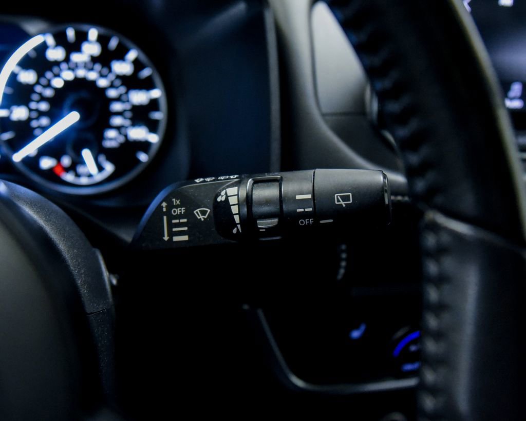 Used 2022 Nissan Rogue S image 24