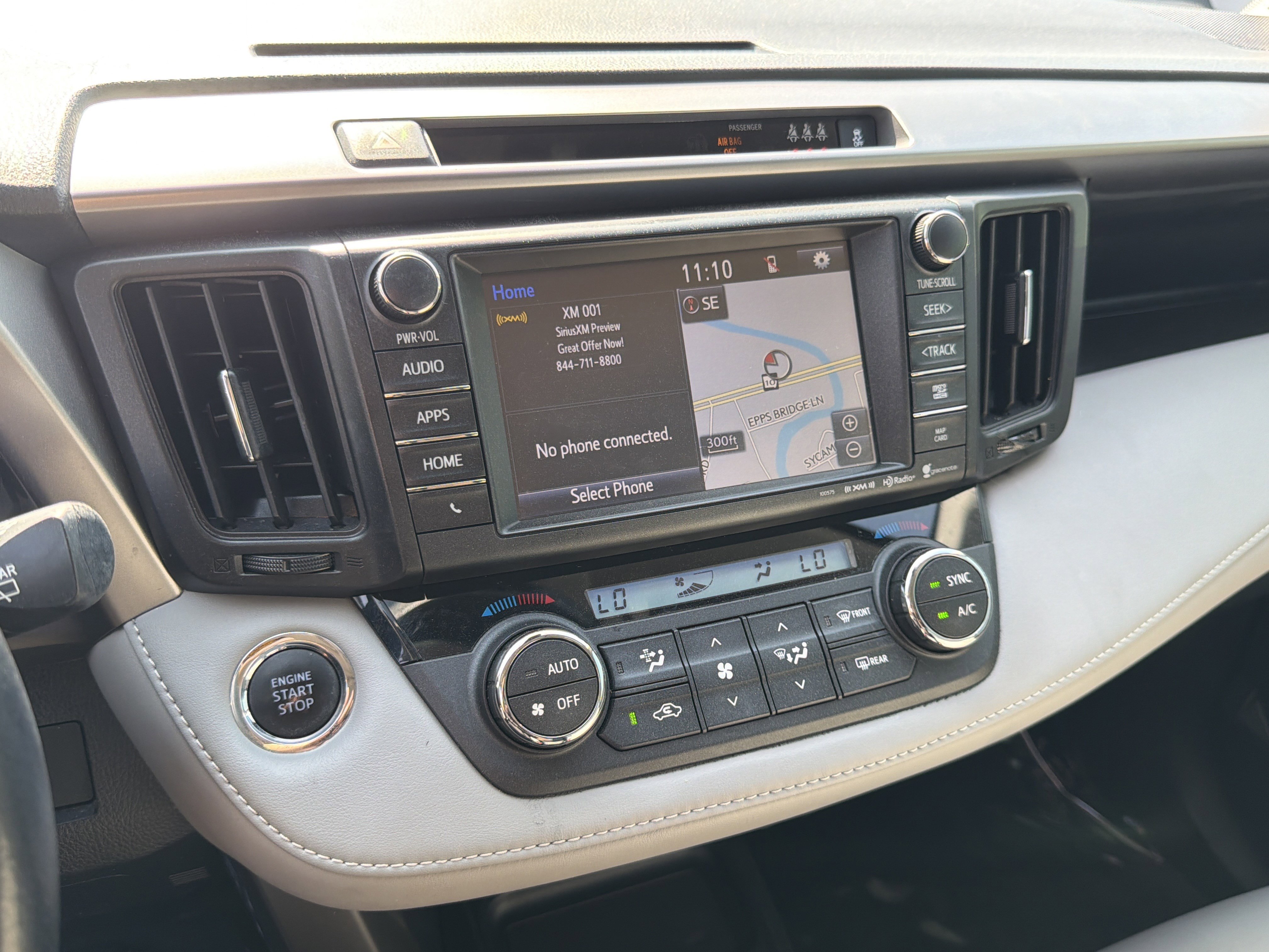 Used 2018 Toyota RAV4 Limited image 29