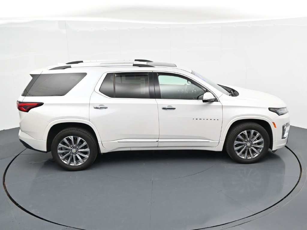 Used 2023 Chevrolet Traverse Premier FWD image 26