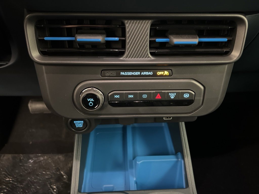 New 2025 Ford Maverick XLT w/ Equipment Group 301A image 13