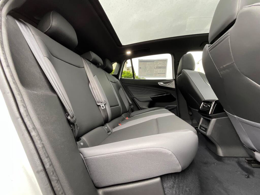 New 2026 Volkswagen ID.4 Pro S AWD/4WD image 14