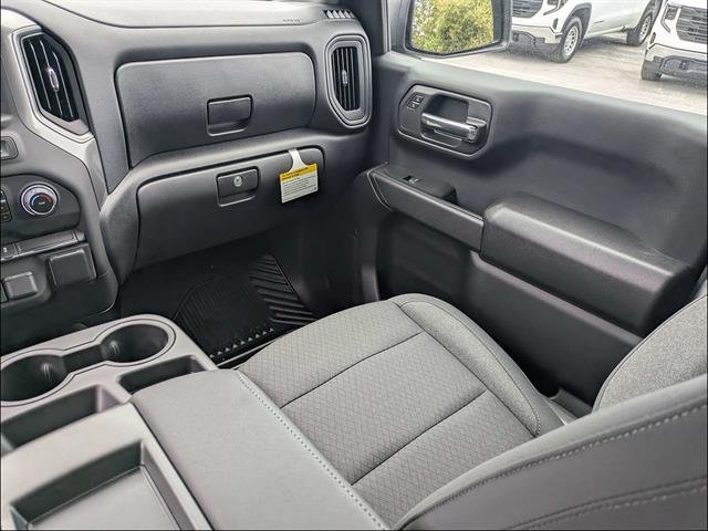 New 2026 Chevrolet Silverado 1500 Custom w/ LPO, Dark Essentials Package AWD/4WD image 19