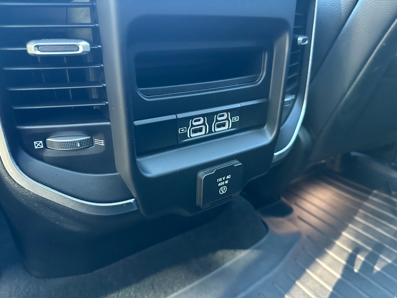 Used 2021 RAM 1500 Laramie w/ Laramie Southwest Edition image 22