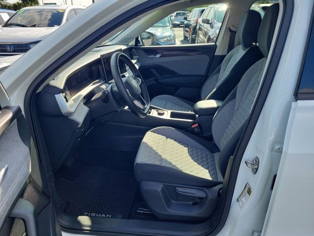 Used 2025 Volkswagen Tiguan S FWD image 14