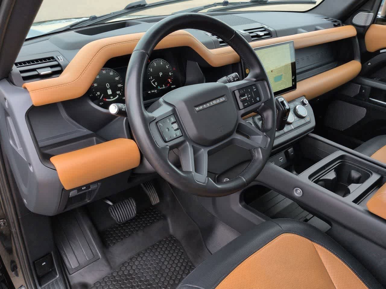 Certified 2024 Land Rover Defender 130 X-Dynamic SE image 2