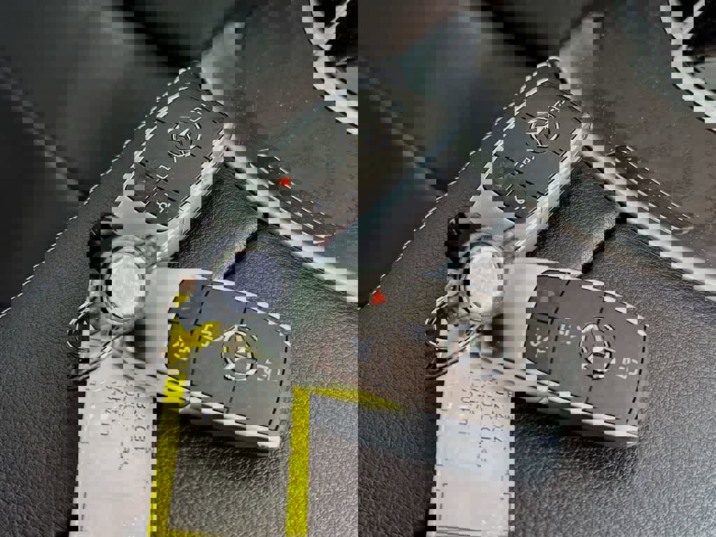 Used 2020 Mercedes-Benz C 300 Sedan image 21