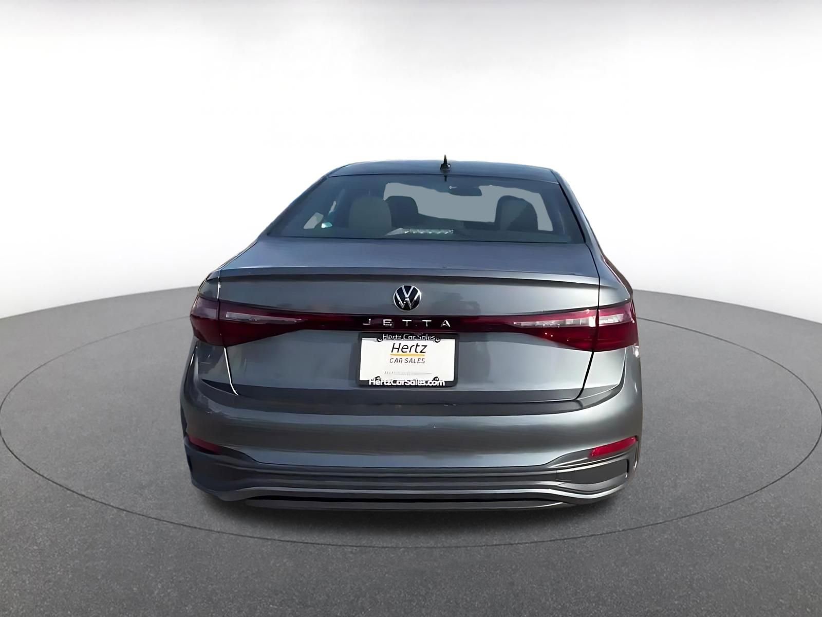 Used 2025 Volkswagen Jetta Sport image 7