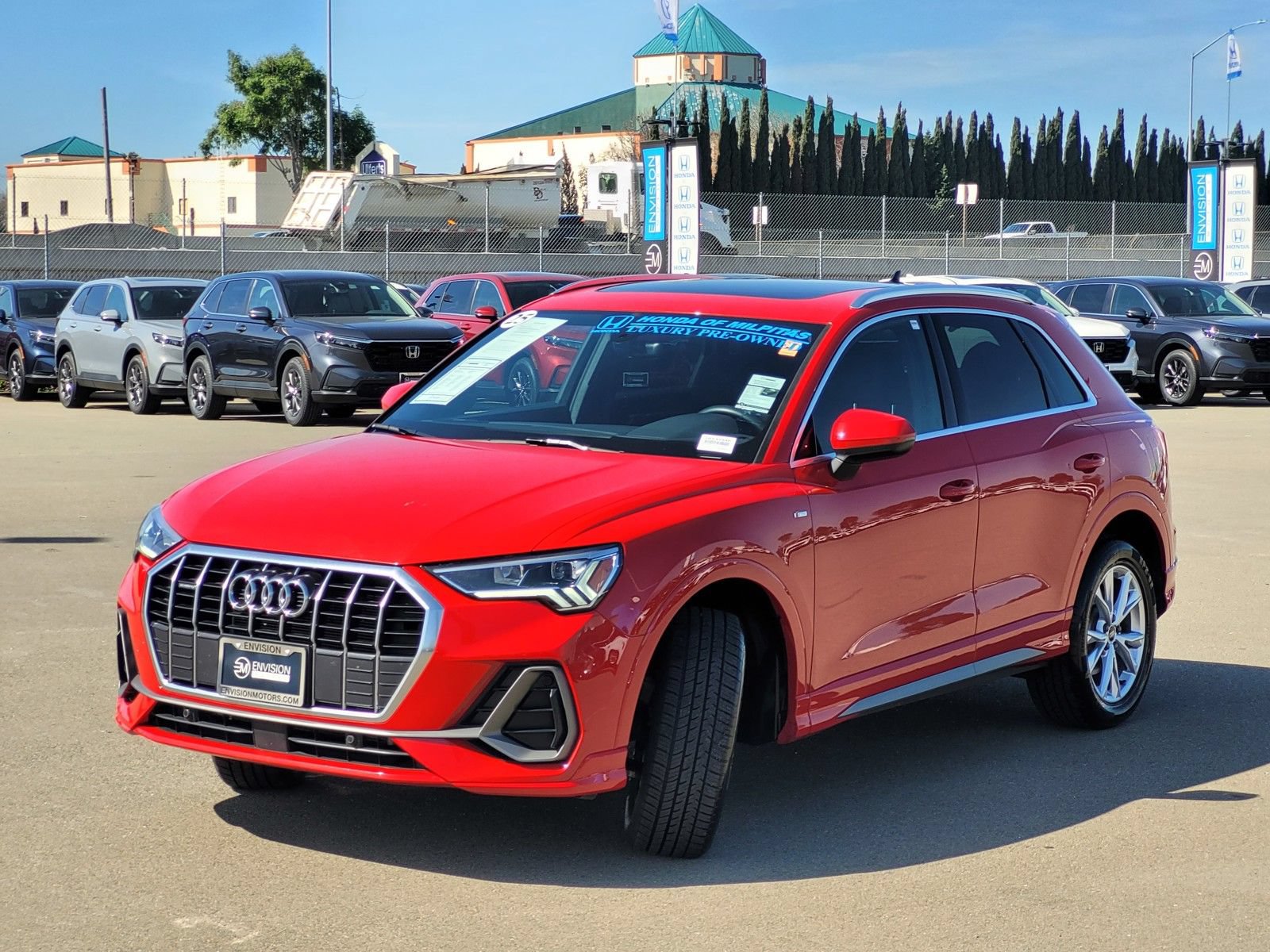 Used 2025 Audi Q3 2.0T Premium AWD/4WD image 9
