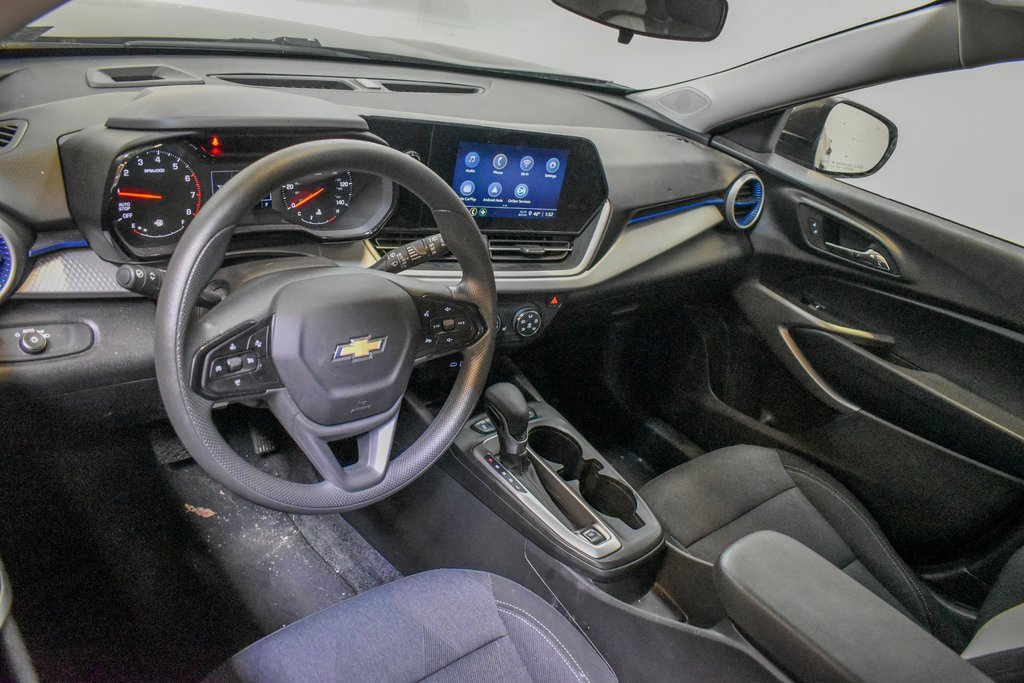 Used 2024 Chevrolet Trax LS w/ LS Convenience Package image 18