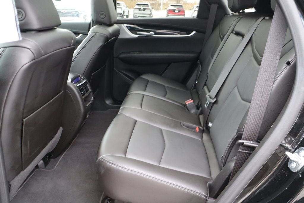 Used 2025 Cadillac XT5 Premium Luxury image 39
