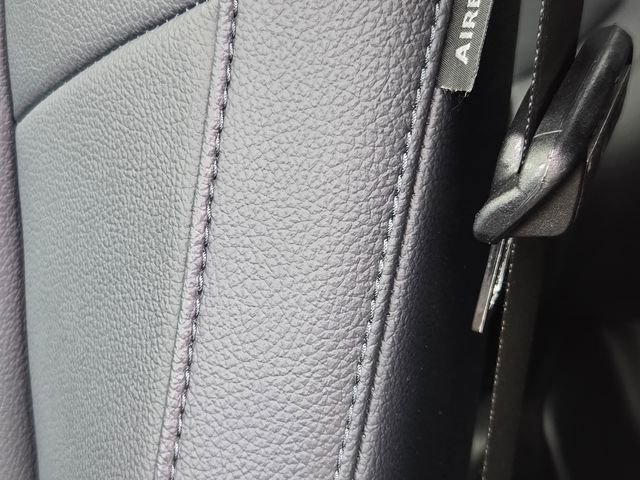 Used 2024 Mercedes-Benz EQB 300 4MATIC image 14