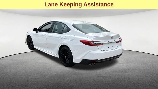 Used 2025 Toyota Camry SE FWD image 6