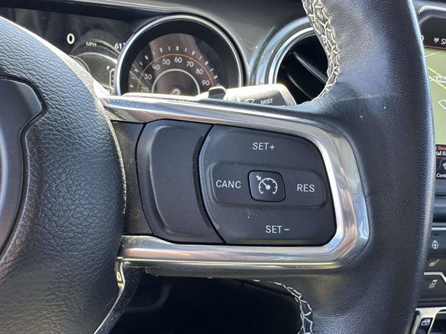 Used 2023 Jeep Wrangler Unlimited Sahara w/ Cold Weather Group AWD/4WD image 15