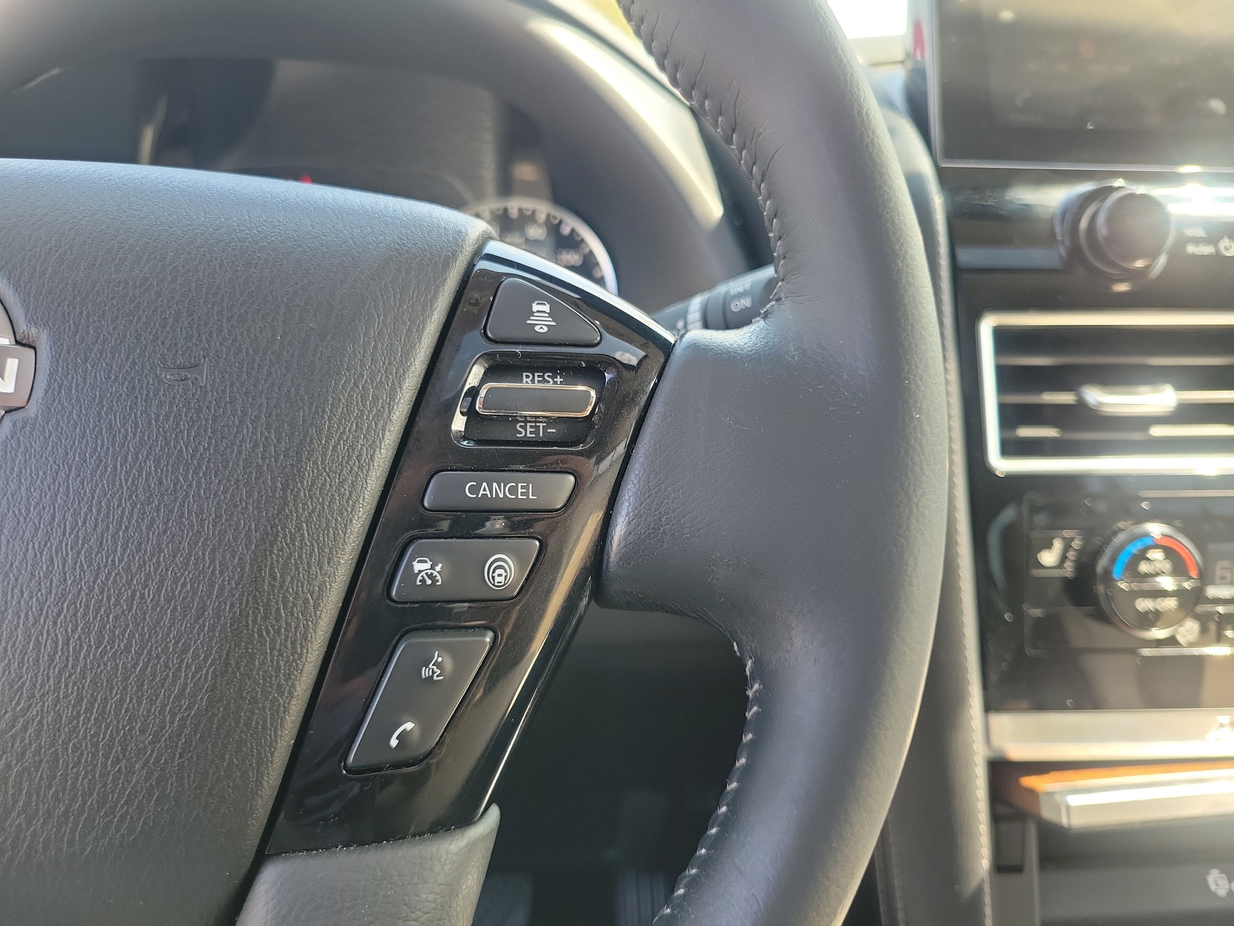 Certified 2023 Nissan Armada SL w/ Captain's Chairs Package AWD/4WD image 23