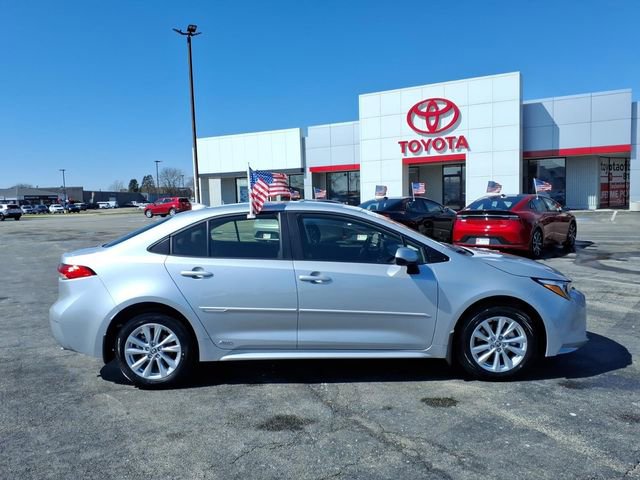 New 2026 Toyota Corolla LE w/ LE Premium Package image 2