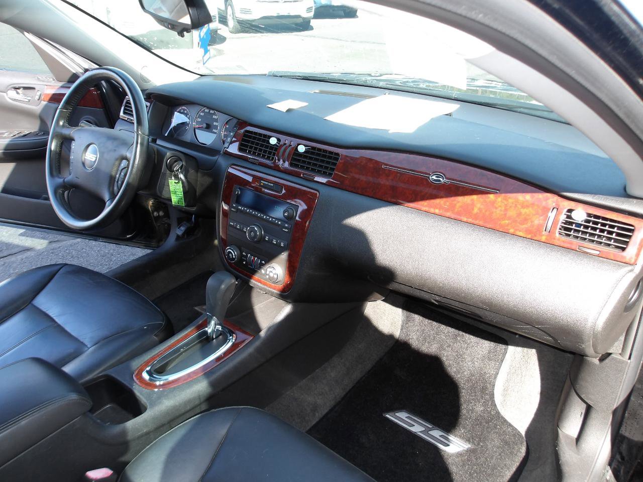 Used 2007 Chevrolet Impala SS FWD image 12
