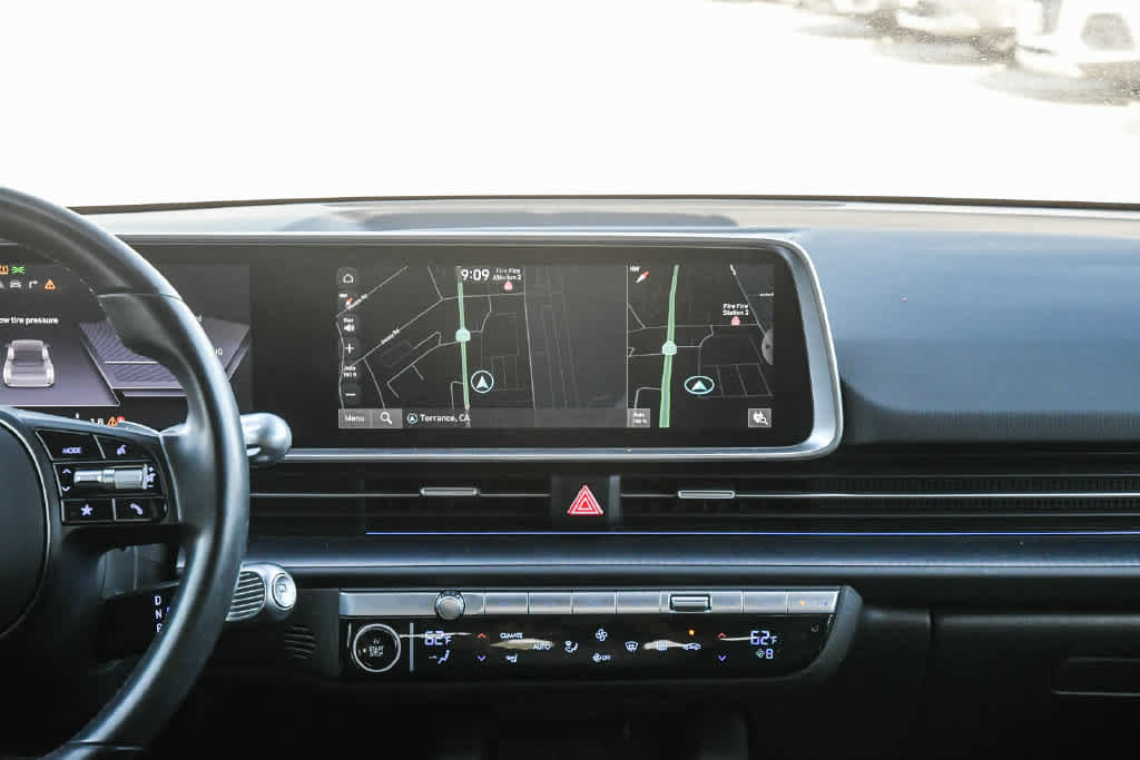 Used 2024 Hyundai Ioniq 6 SEL RWD image 13