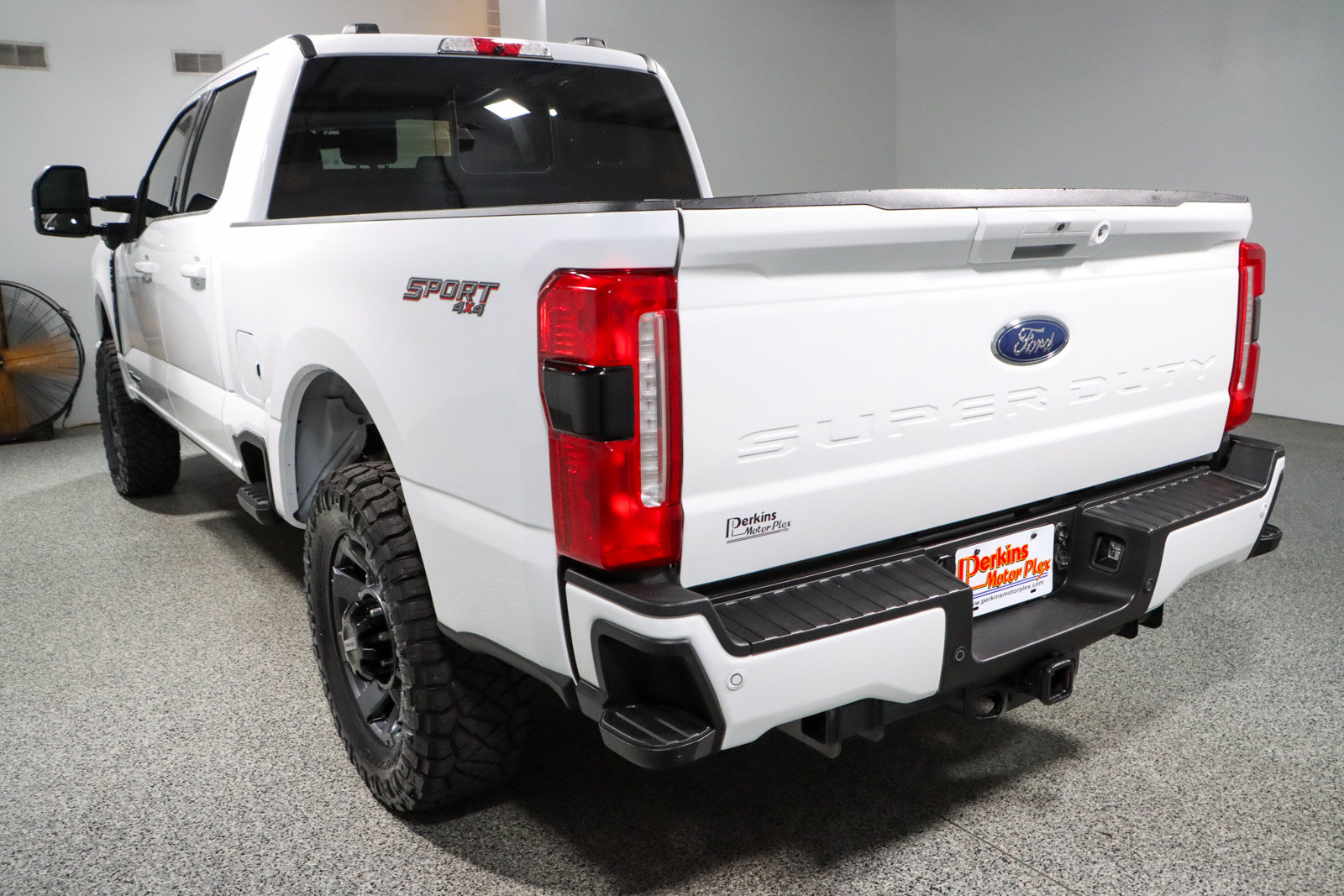 Used 2023 Ford F250 Lariat w/ Sport Appearance Package AWD/4WD image 10