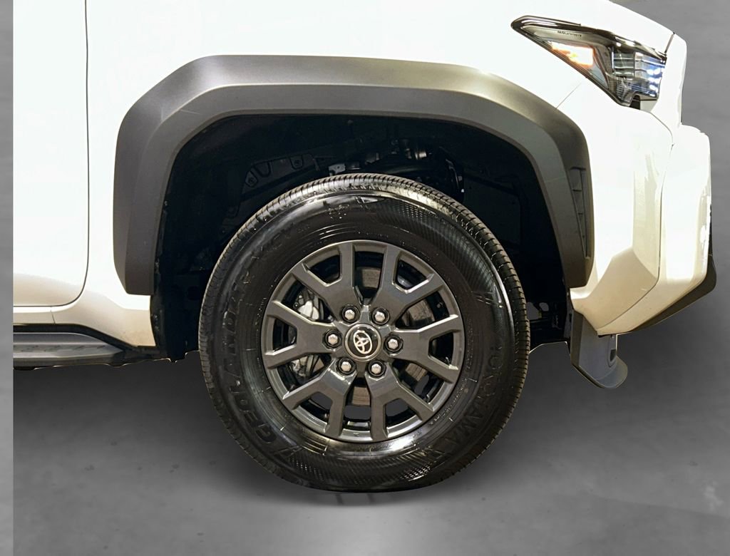 Used 2025 Toyota 4Runner SR5 image 19