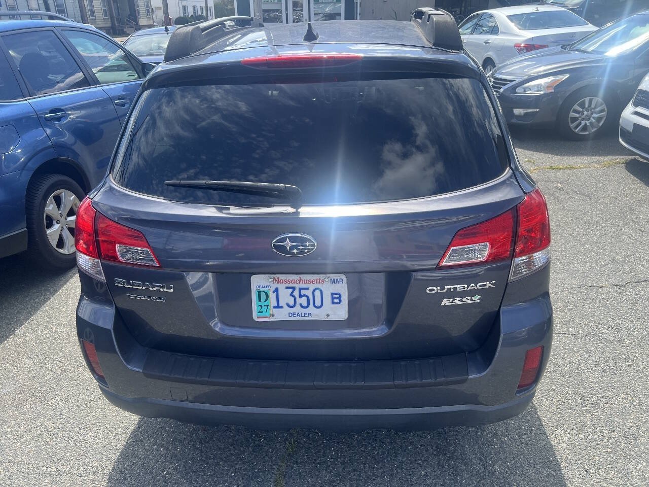 Used 2014 Subaru Outback 2.5i Premium AWD/4WD image 7