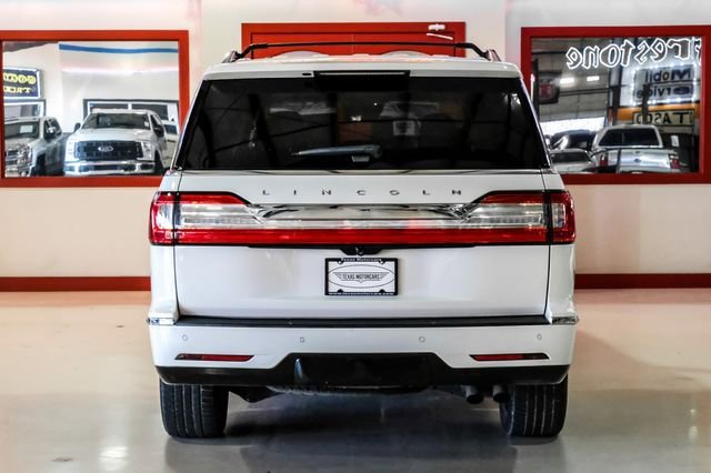 Used 2021 Lincoln Navigator L Reserve image 11