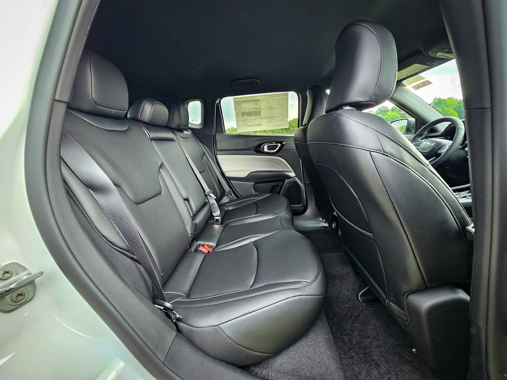New 2026 Jeep Compass Limited AWD/4WD image 36