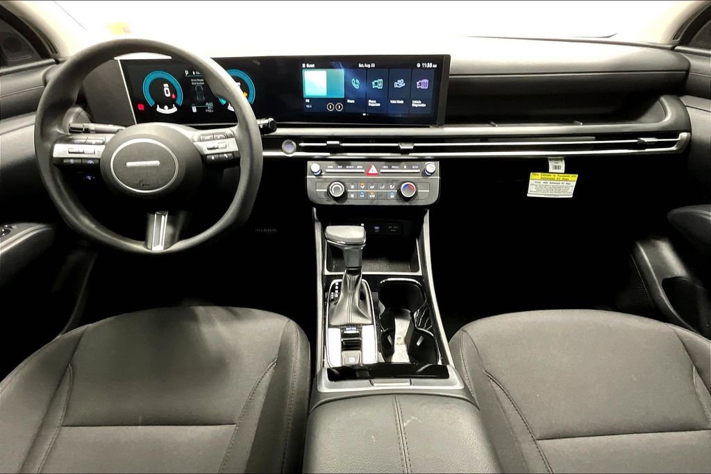 Used 2025 Hyundai Tucson SE image 18