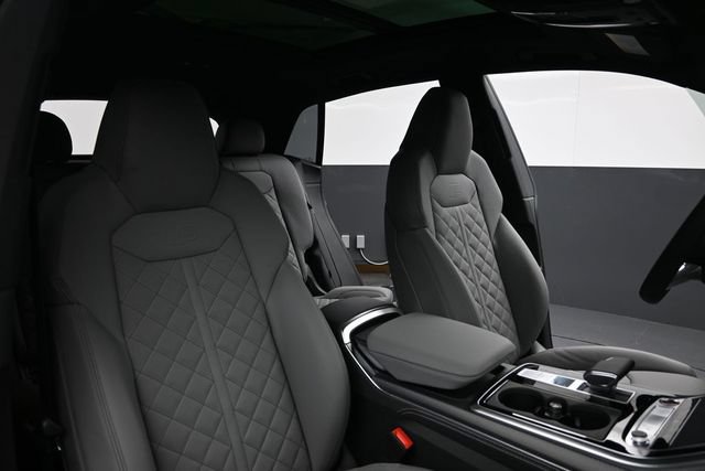 New 2026 Audi SQ8 Premium Plus AWD/4WD image 13
