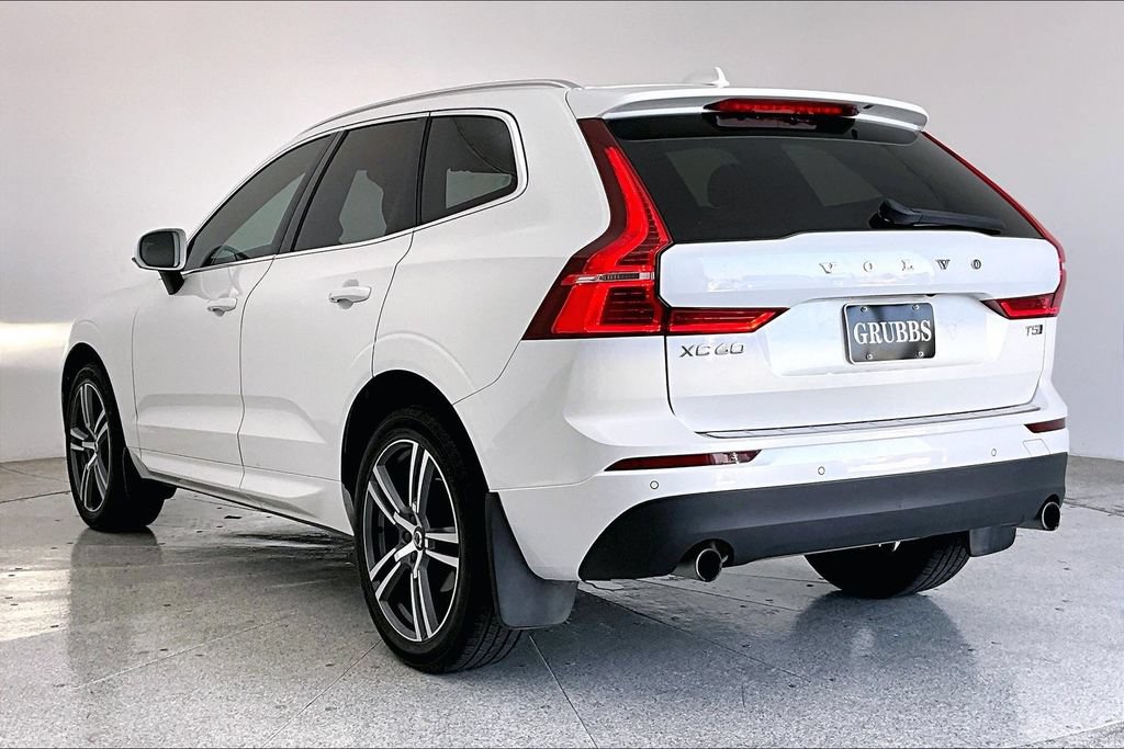 Used 2020 Volvo XC60 T5 Momentum w/ Protection Package Premier AWD/4WD image 14