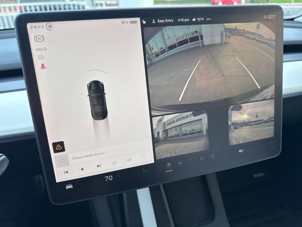 Used 2022 Tesla Model 3 Performance image 19