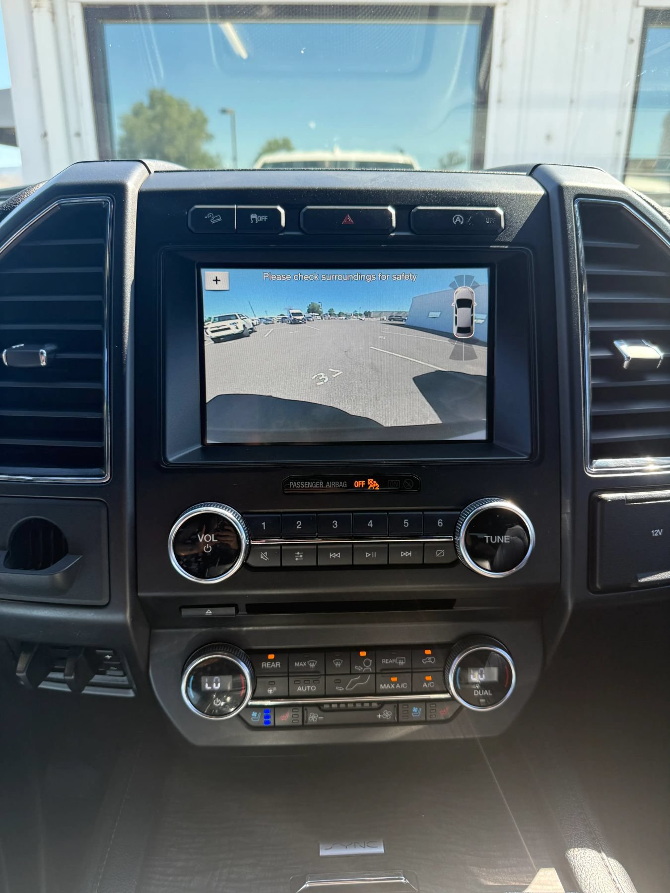 Used 2018 Ford Expedition Limited AWD/4WD image 34
