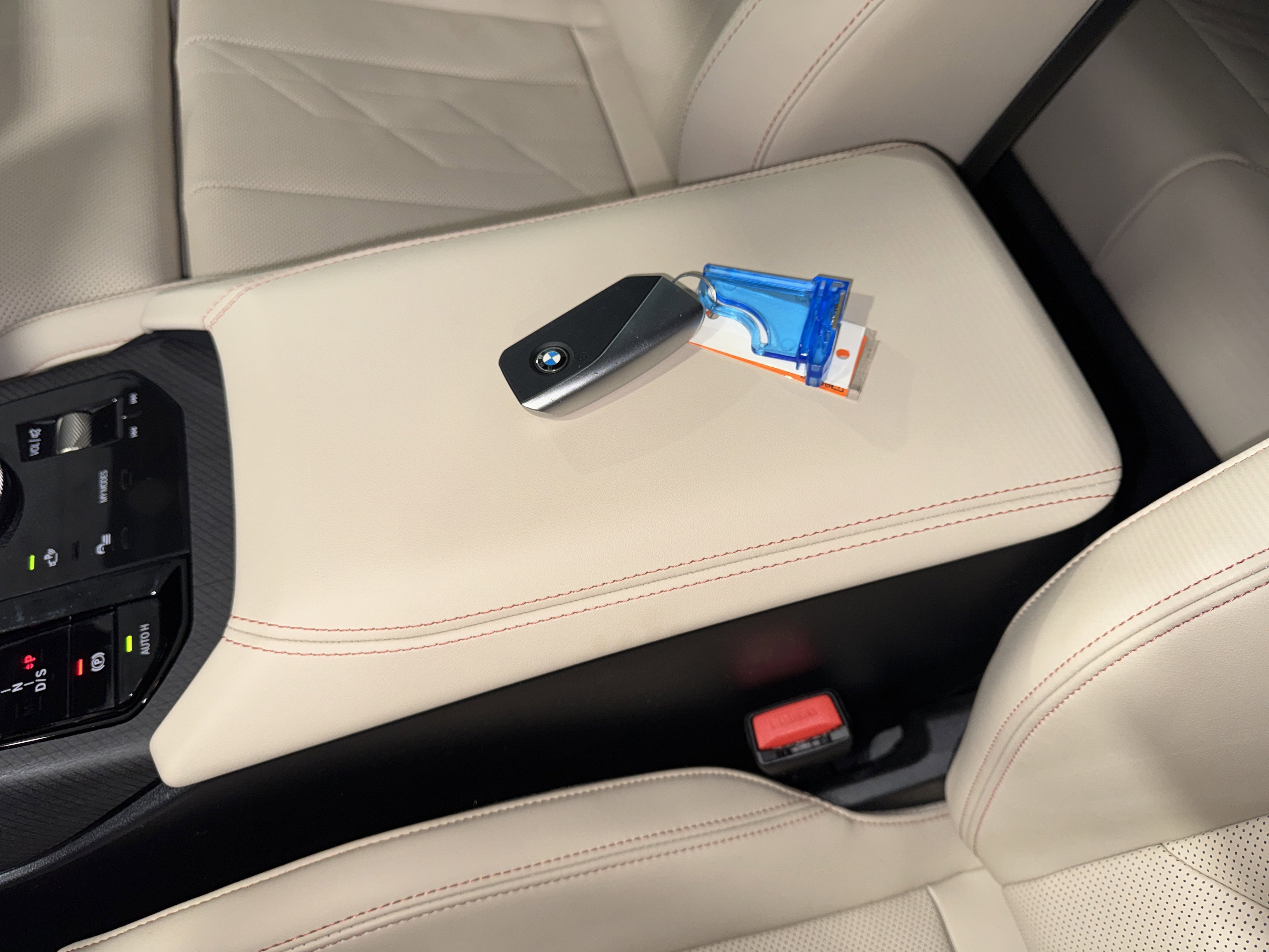 Certified 2025 BMW X3 xDrive30i w/ Premium Package image 29