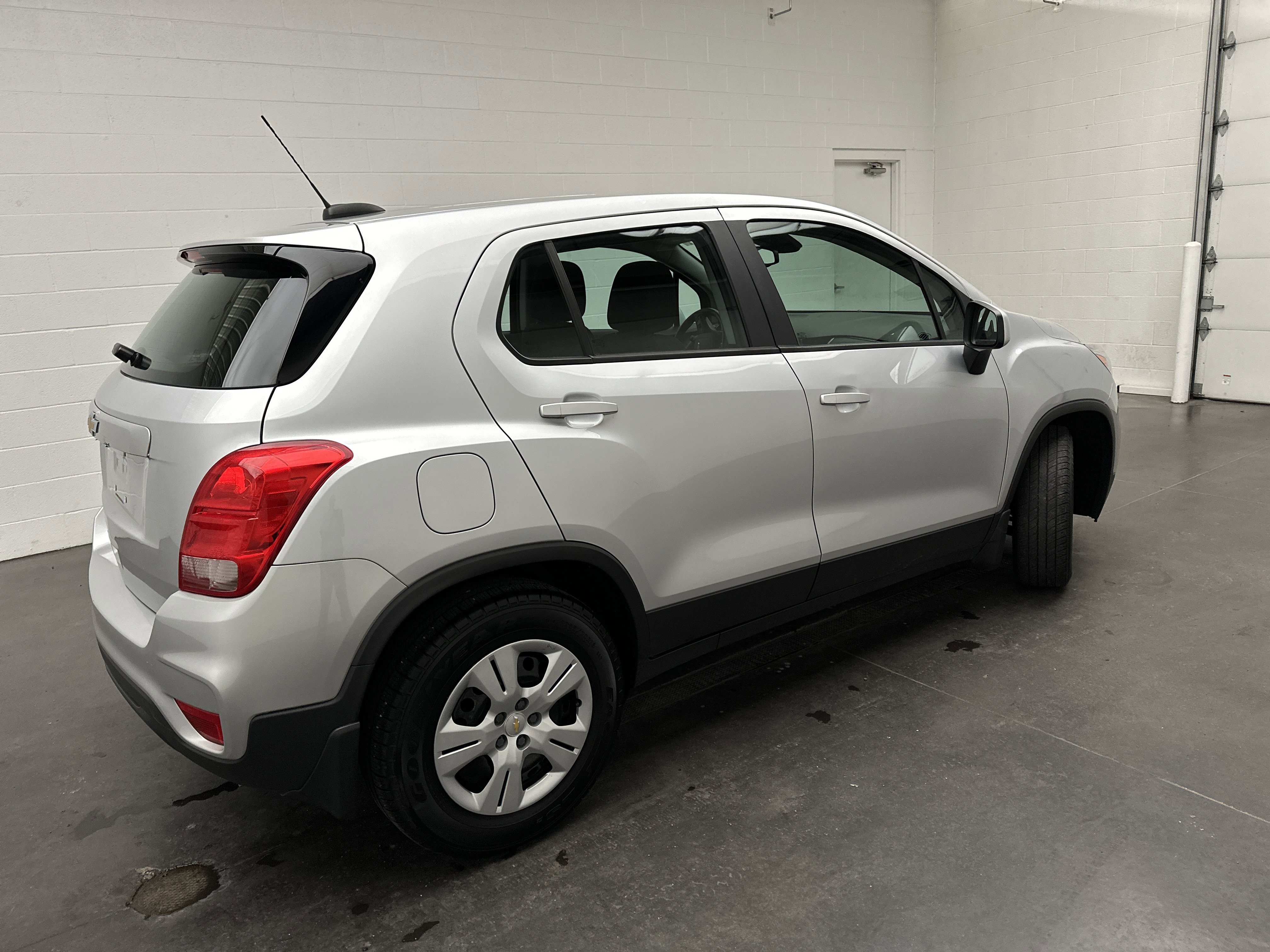 Used 2018 Chevrolet Trax LS w/ LPO, Protection Package image 8