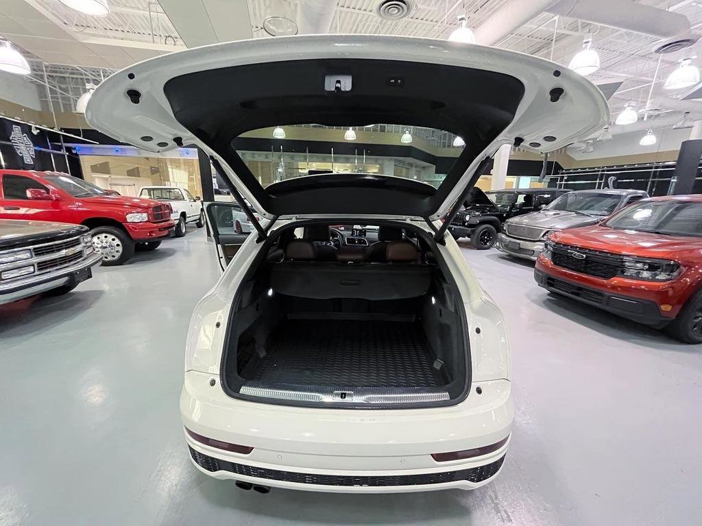 Used 2017 Audi Q3 2.0T Prestige w/ Prestige Package AWD/4WD image 8