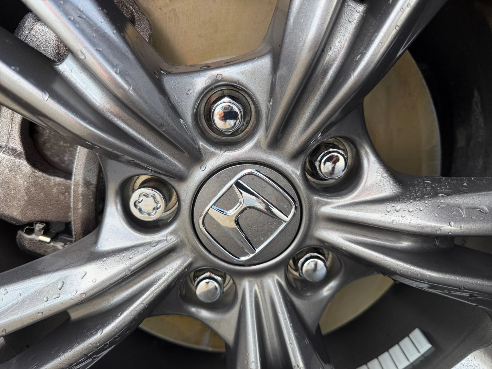Used 2023 Honda Accord EX image 30