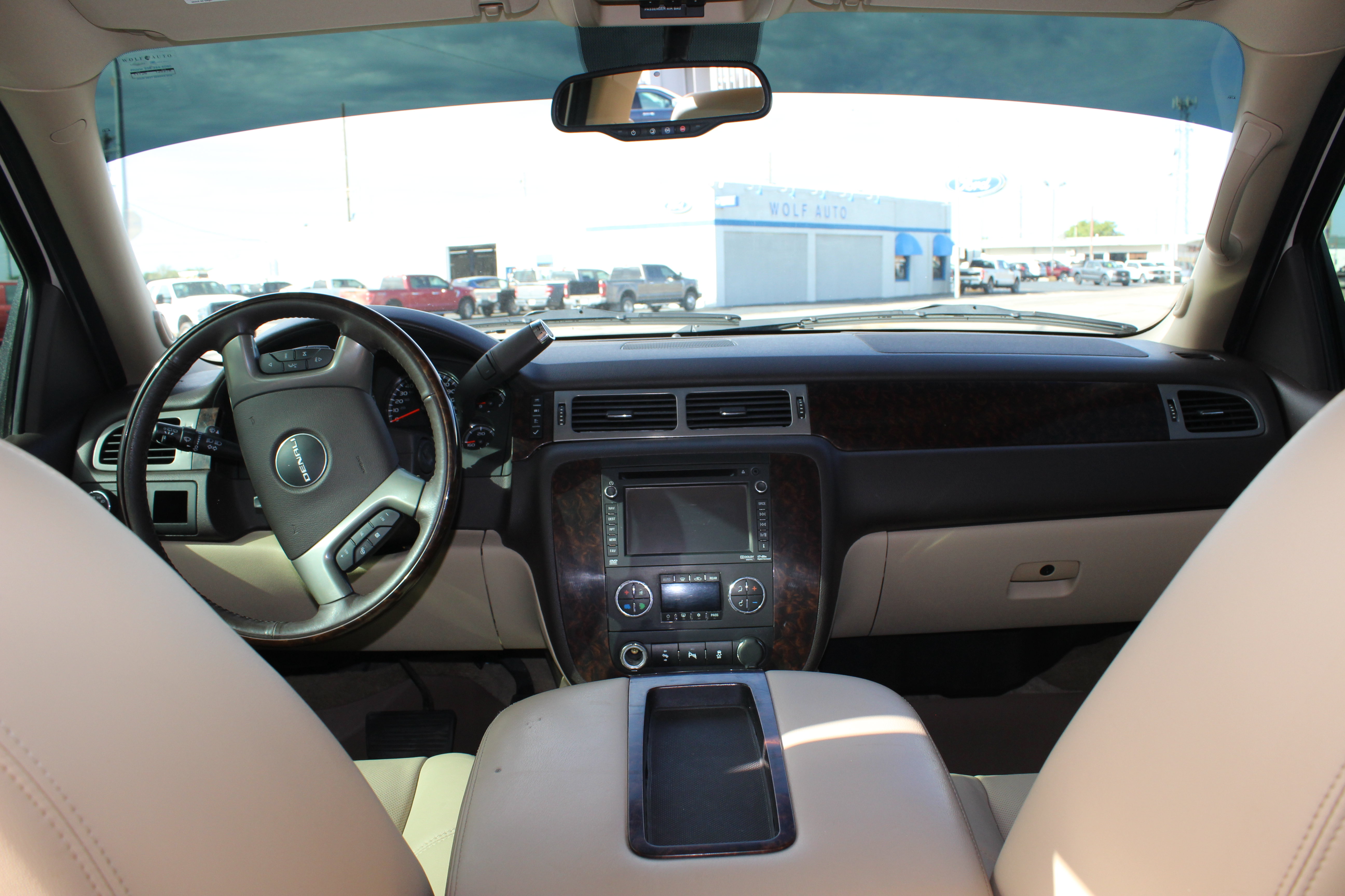 Used 2014 GMC Yukon Denali AWD/4WD image 15