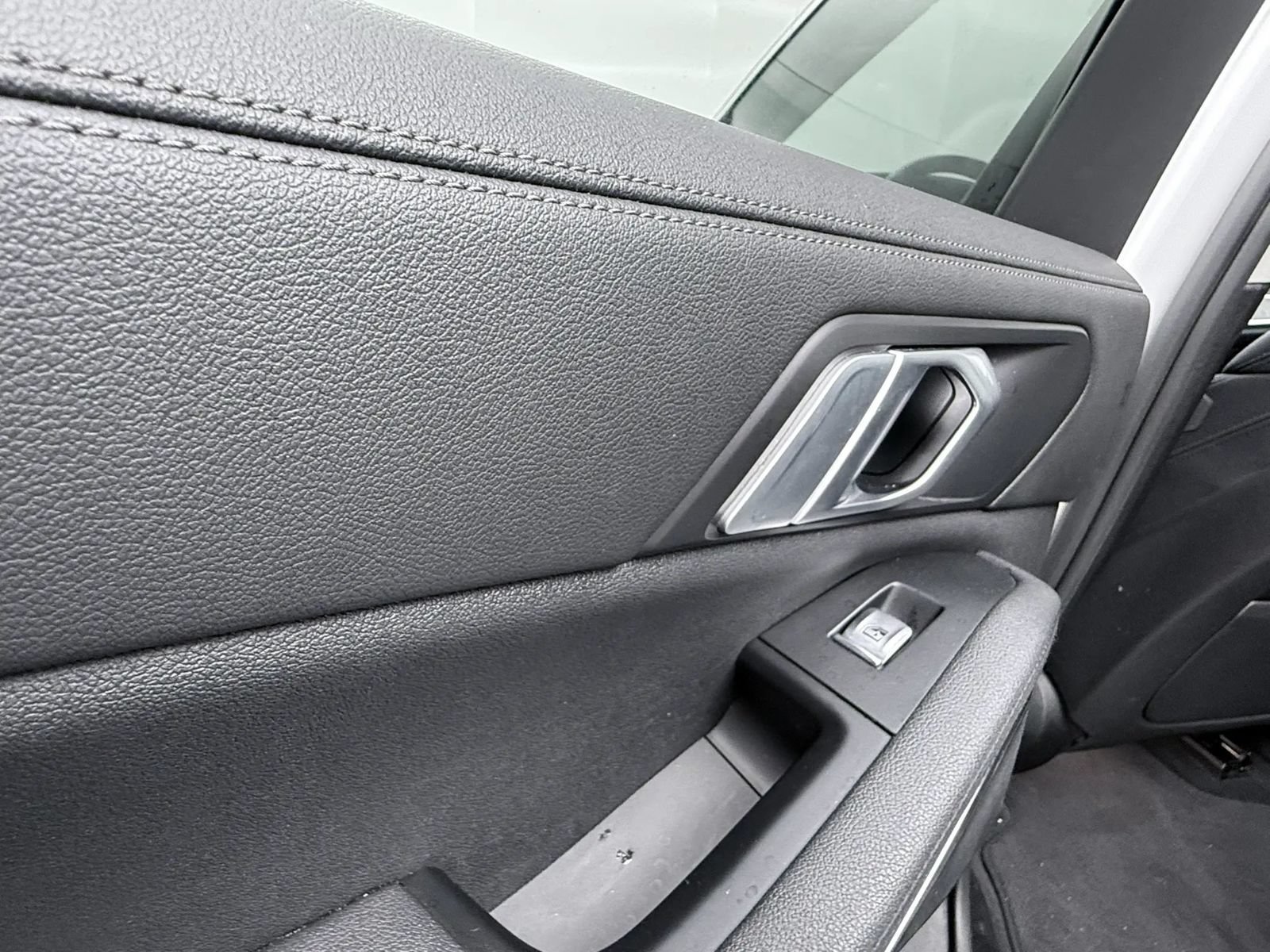 Used 2020 BMW X7 xDrive40i w/ Cold Weather Package AWD/4WD image 27