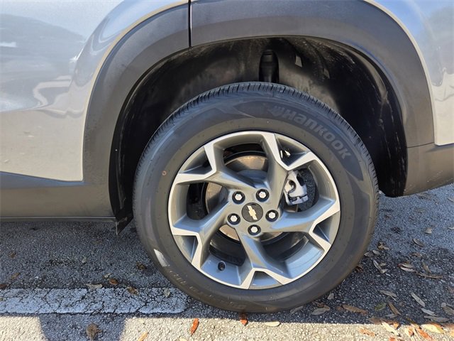 Certified 2025 Chevrolet Trax LT w/ LT Convenience Package image 18