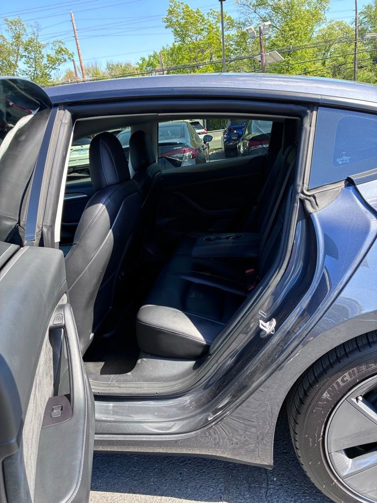 Used 2022 Tesla Model 3 Long Range AWD/4WD image 22