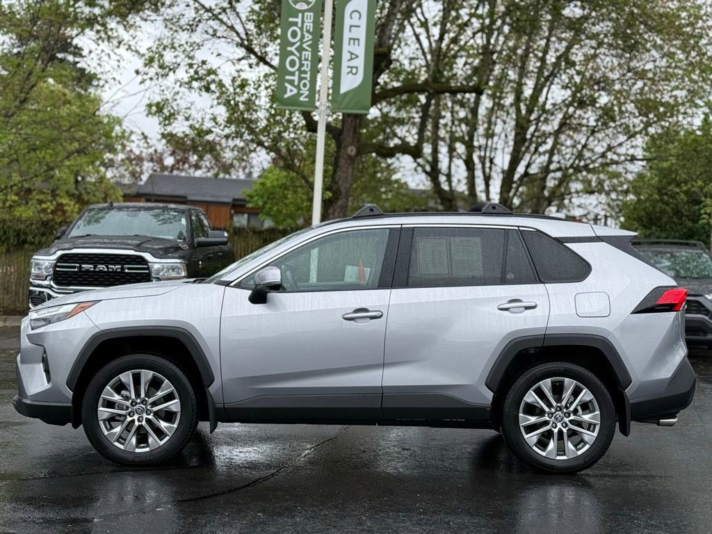 Used 2023 Toyota RAV4 XLE Premium AWD/4WD image 2
