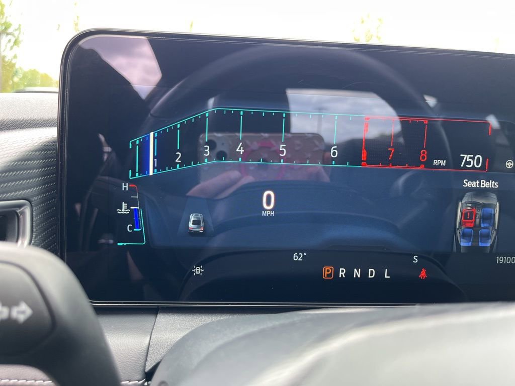 Used 2025 Ford Mustang Premium RWD image 27