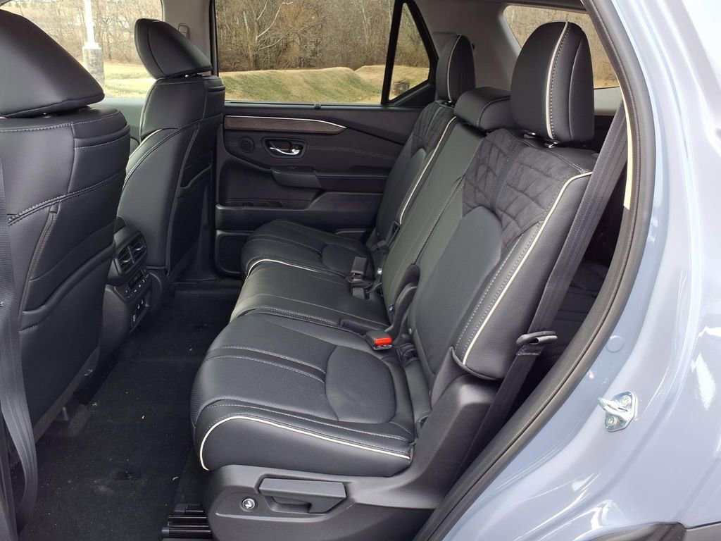 New 2026 Honda Pilot Elite image 11