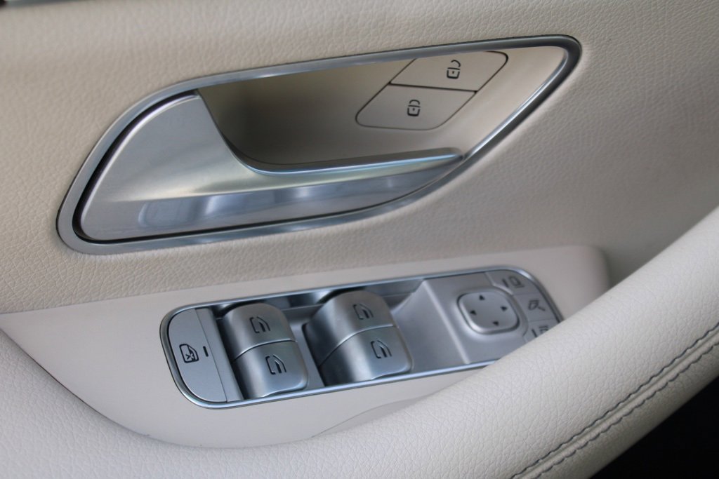 Used 2022 Mercedes-Benz GLE 450 4MATIC w/ AMG Line Exterior image 14