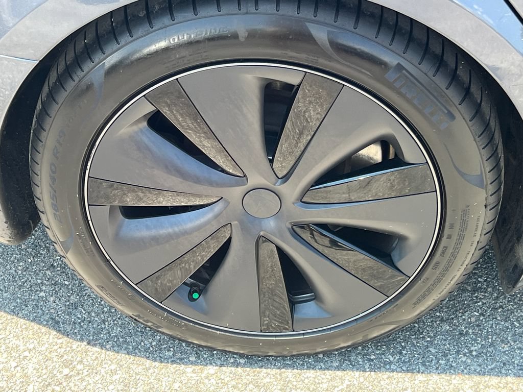 Used 2023 Tesla Model S AWD/4WD image 18