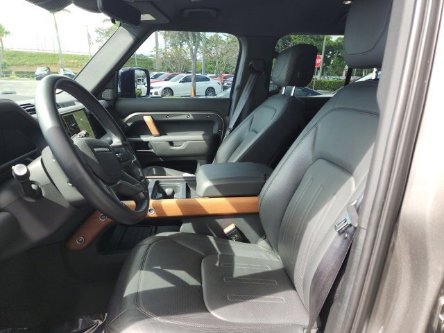 Used 2023 Land Rover Defender 110 X image 19