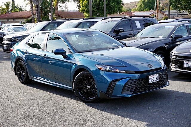 Used 2026 Toyota Camry SE w/ Multimedia Upgrade Package FWD image 3