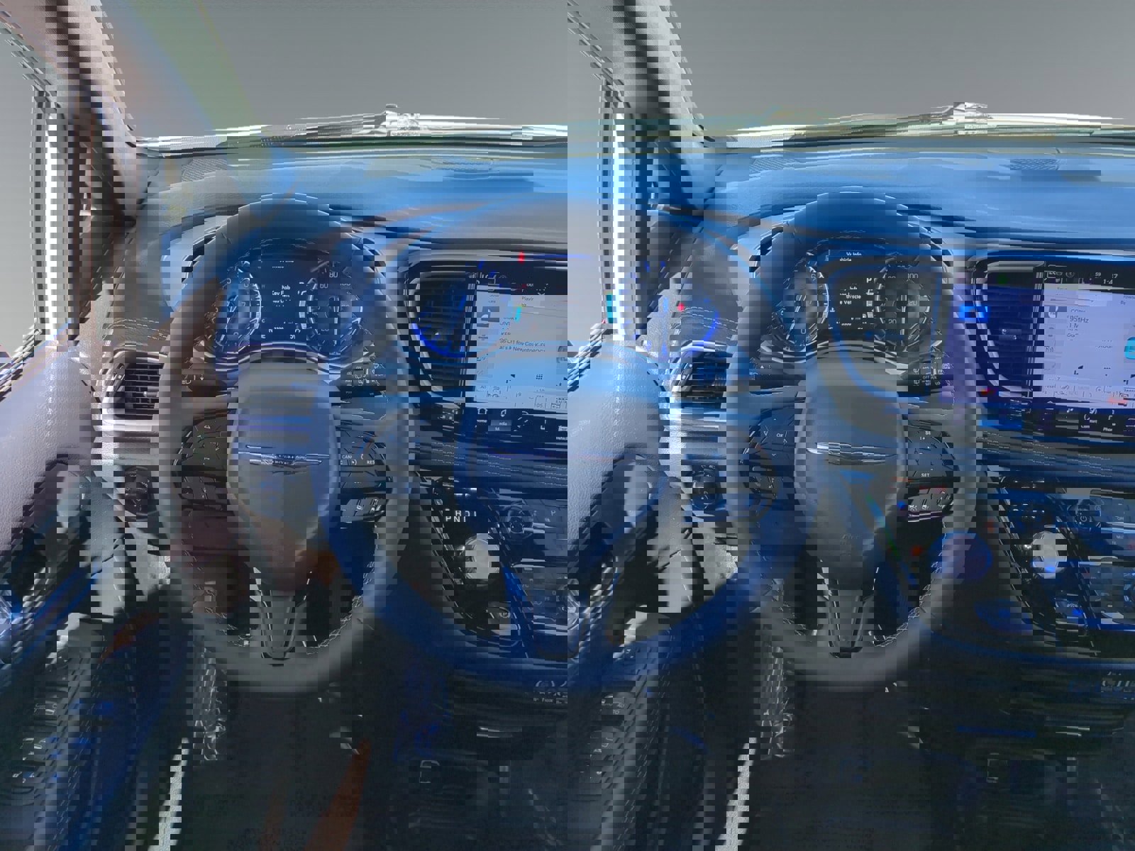 Used 2024 Chrysler Pacifica Touring image 12