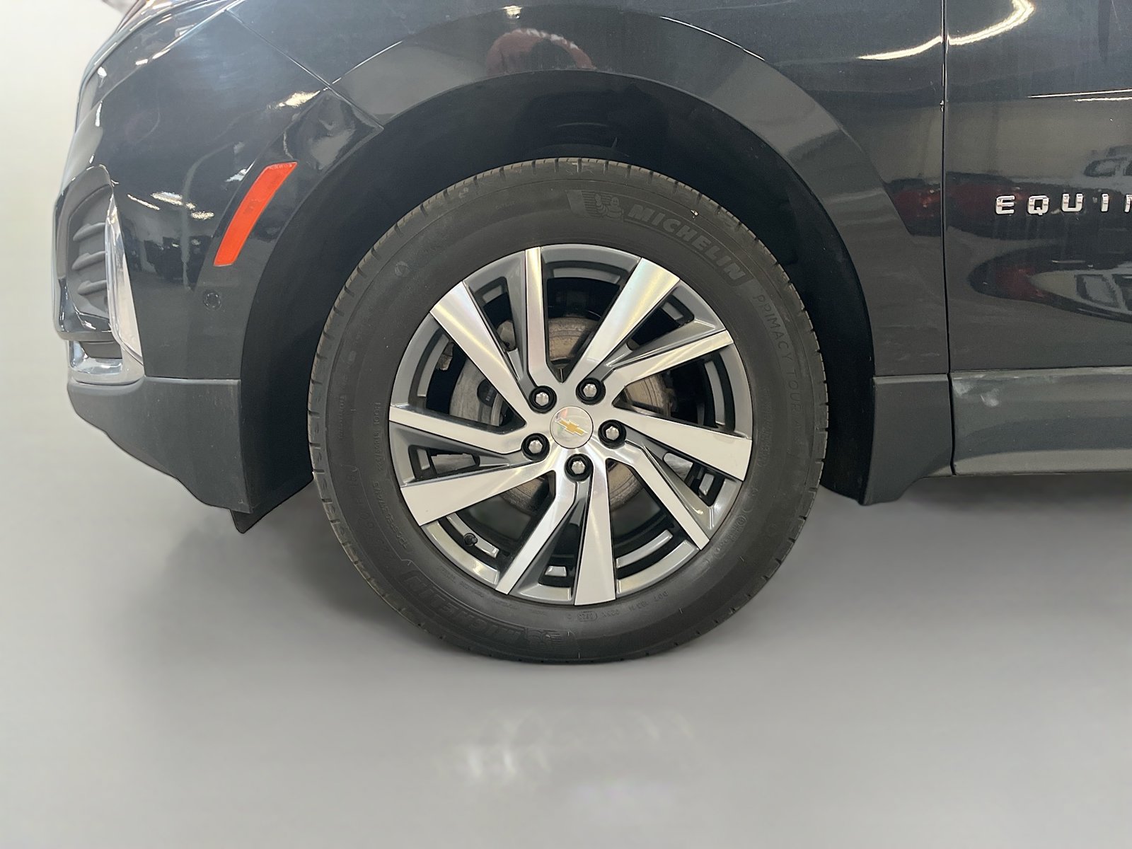 Used 2024 Chevrolet Equinox Premier AWD/4WD image 30